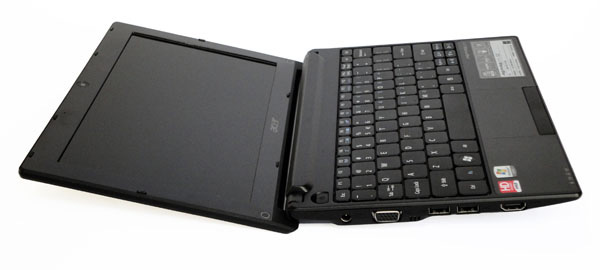 Design sottile e dimensioni compatte del netbook Acer Aspire One 522