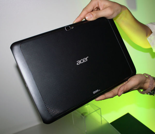 Acer Iconia Tab A700 retro